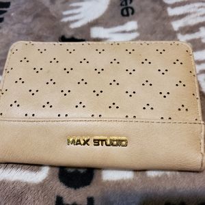 Max Studio Wallet